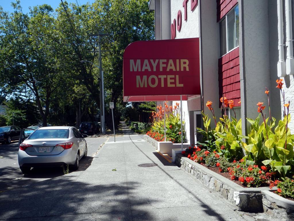 Mayfair Motel Виктория Екстериор снимка